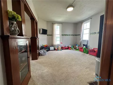 215 Shinkle St, Findlay, OH 45840 photo 10
