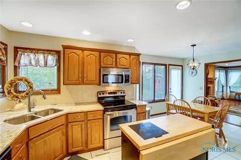 3100 Heatherdowns Dr, Findlay, OH 45840 photo 17