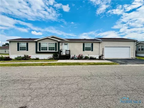 2200 Redbud Ln, Delta, OH 43515