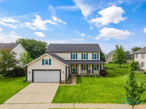 1309 Finch Dr, Bowling Green, OH 43402
