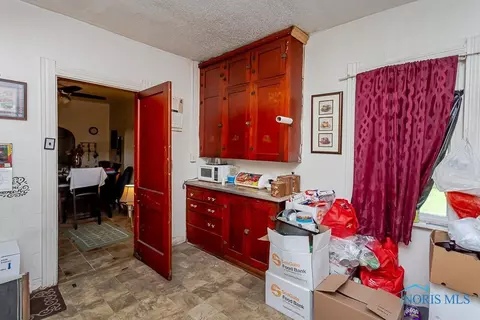 1027 Avondale Ave, Toledo, OH 43607 photo 14