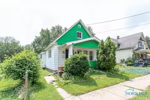 1027 Avondale Ave, Toledo, OH 43607