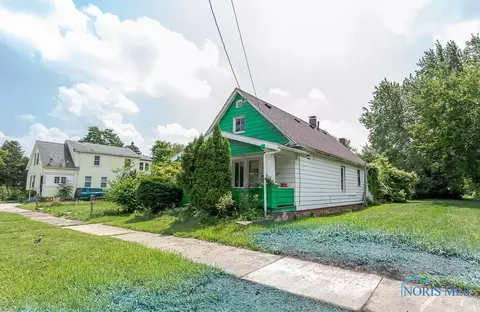 1027 Avondale Ave, Toledo, OH 43607 photo 3