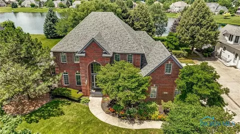 3406 Swan Ridge Ln, Maumee, OH 43537