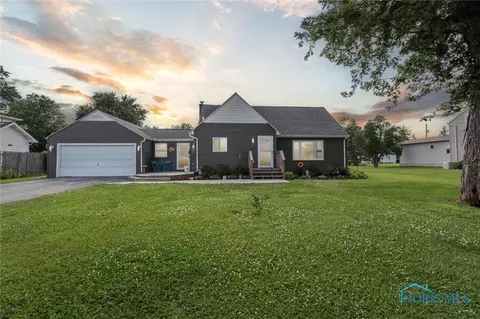 29037 Millbury Rd, Millbury, OH 43447