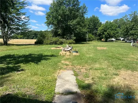 809 State St, Melrose, OH 45873 photo 10