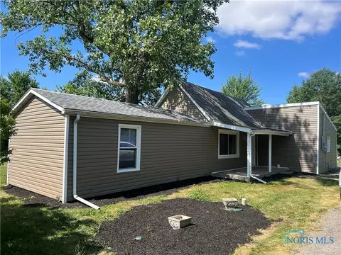 809 State St, Melrose, OH 45873