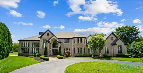 3249 Deep Water Ln, Maumee, OH 43537