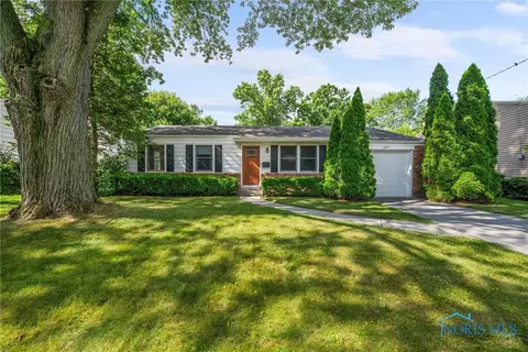 6217 Luddington Dr, Toledo, OH 43615