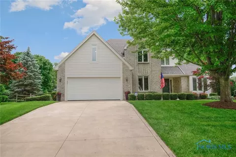5745 Eagle Trace Dr, Sylvania, OH 43560