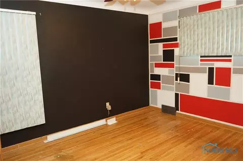 2287 Westmonte Rd, Toledo, OH 43607 photo 9
