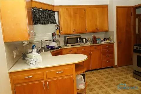 2287 Westmonte Rd, Toledo, OH 43607 photo 16