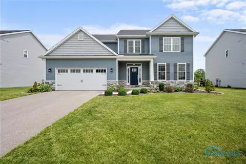 5140 Rock Creek Dr, Sylvania, OH 43560