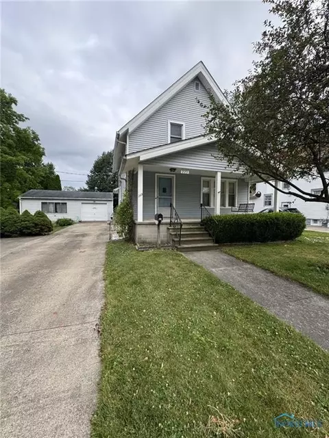 223 Sycamore St, Wauseon, OH 43567
