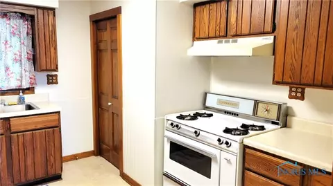522 E Hamilton St, Bryan, OH 43506 photo 10