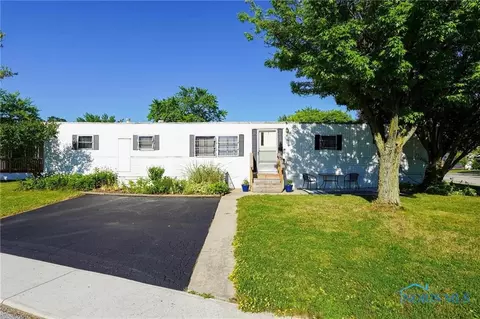 1731 Southshore Dr, Findlay, OH 45840