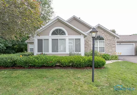 7433 Pine View Dr #3-7433, Toledo, OH 43617