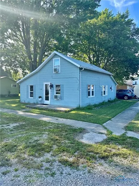 302 W Rings St, West Unity, OH 43570
