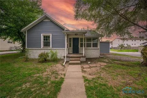 523 N Enterprise St, Bowling Green, OH 43402