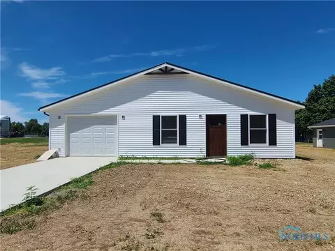 108 Lynn St, West Unity, OH 43570 photo 2
