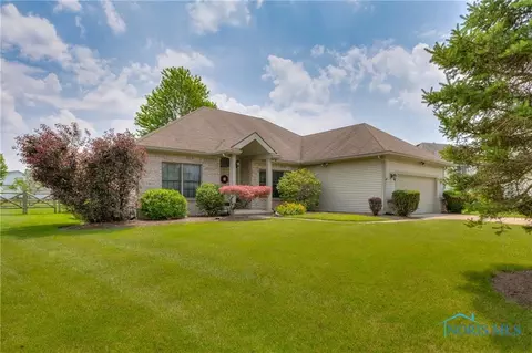 7301 Wood Creek Ln, Maumee, OH 43537