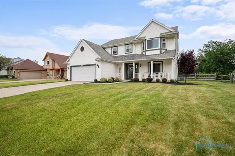 8018 Millford Dr, Sylvania, OH 43560