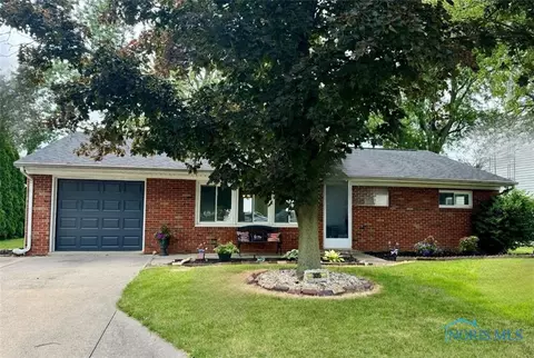 305 Degroff Ave, Archbold, OH 43502