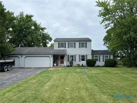9180 Devils Hole Rd, Bowling Green, OH 43402