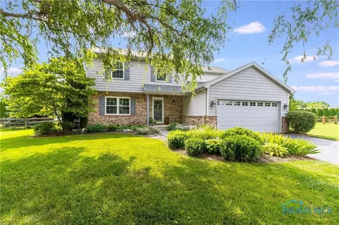 7059 Queensmark Ln, Whitehouse, OH 43571