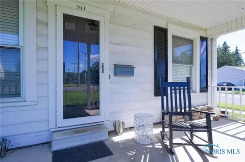 941 E 4th St, Ottawa, OH 45875 photo 3