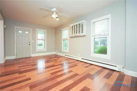 941 E 4th St, Ottawa, OH 45875 photo 5