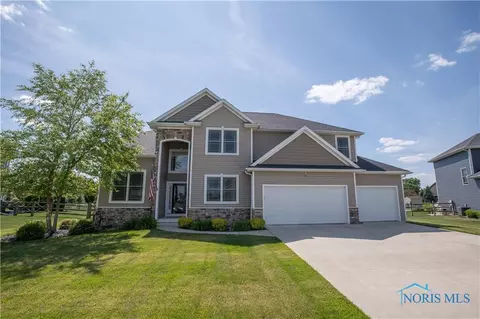 6406 Whitehouse Valley Dr, Whitehouse, OH 43571