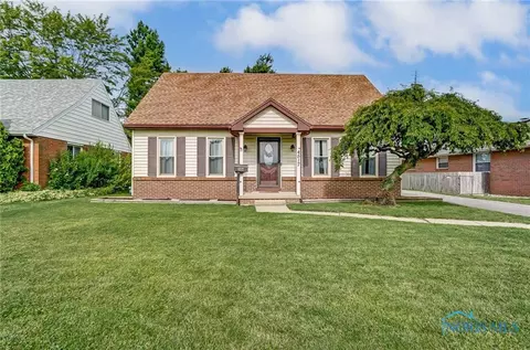 4517 282nd St, Toledo, OH 43611