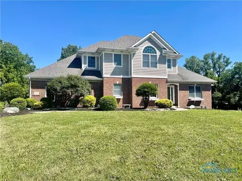 1204 Hidden Brook Dr, Hicksville, OH 43526