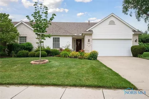 813 Wind Breeze Dr, Toledo, OH 43615