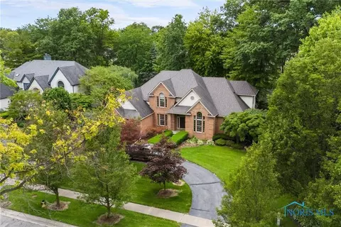 536 Troon Rd, Holland, OH 43528