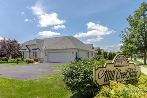 1070 Waterville Monclova Rd, Waterville, OH 43566