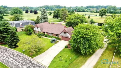 2834 Byrnwyck, Maumee, OH 43537