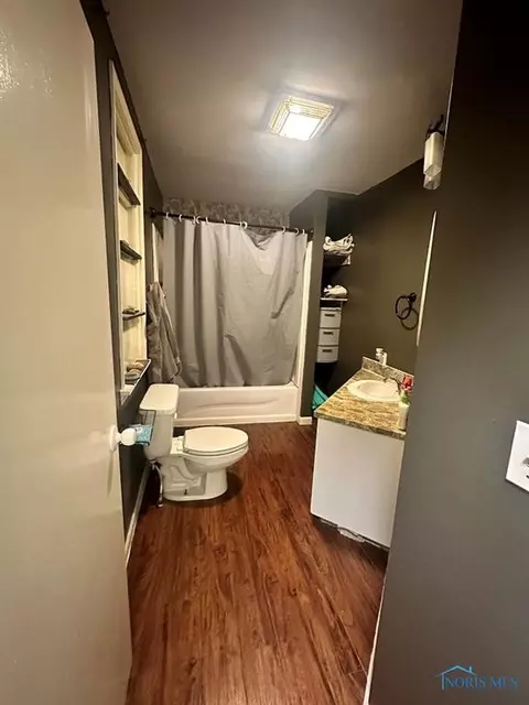 604 E 3rd St, Ottawa, OH 45875 photo 6