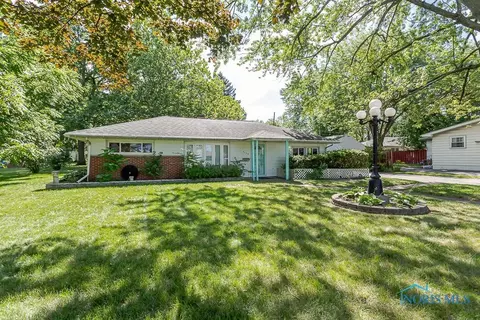 4238 Harvest Ln, Toledo, OH 43623