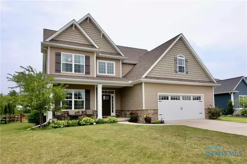 3932 Ten Mile Creek Dr, Sylvania, OH 43560