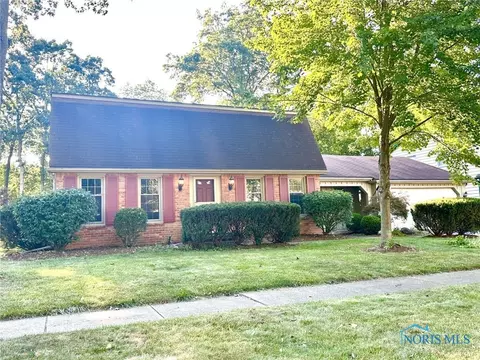4619 Weldwood Ln, Sylvania, OH 43560