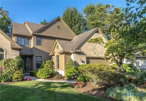 8630 Quail Hollow Ct, Holland, OH 43528