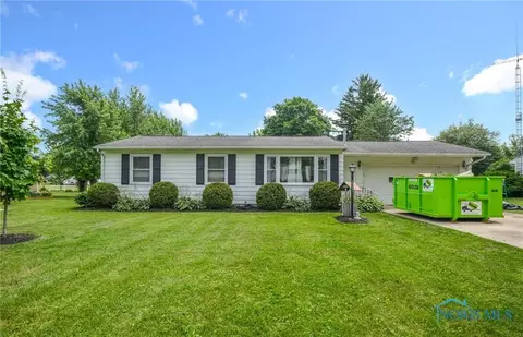 1367 Flechtner Rd, Fostoria, OH 44830