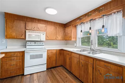 14049 County Road 10 2, Lyons, OH 43533 photo 2