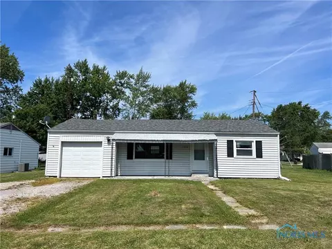 1534 Westgate Dr, Defiance, OH 43512