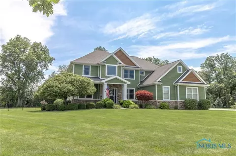 5833 Watermill Ct, Monclova, OH 43542