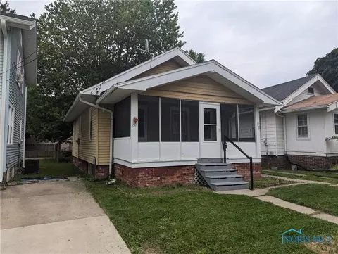 3925 Burton Ave, Toledo, OH 43612