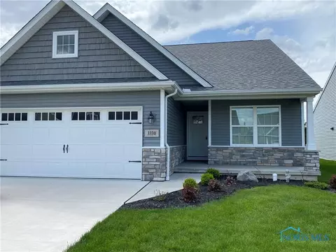 3330 Summerset Dr, Monclova, OH 43542