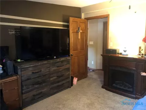 210 Maple St, West Unity, OH 43570 photo 6